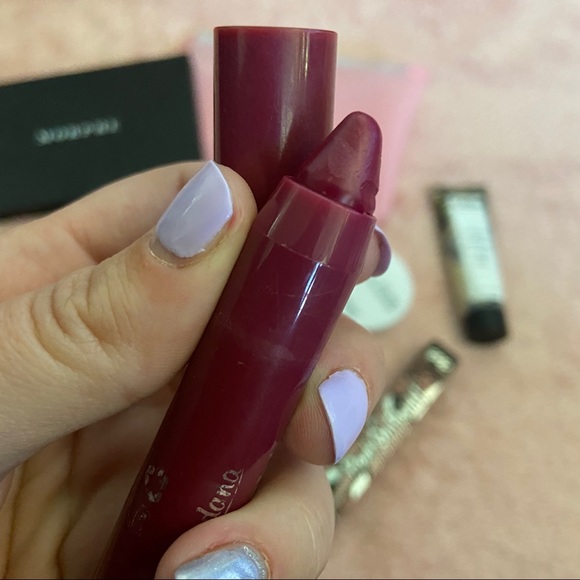 MAKEUP Bundle - Picture 9 of 12